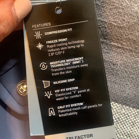 NWT Ariat riding pants. 24R. - Picture 6 of 7